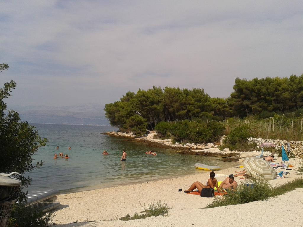Apartment Splitska Εξωτερικό φωτογραφία