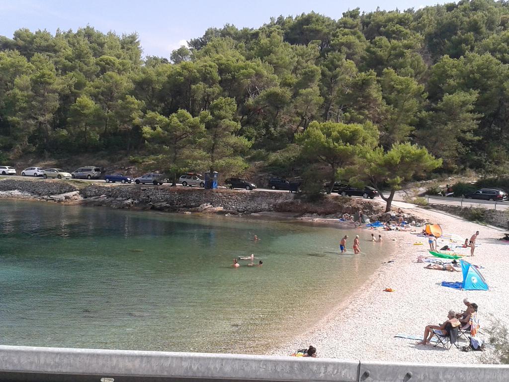 Apartment Splitska Εξωτερικό φωτογραφία