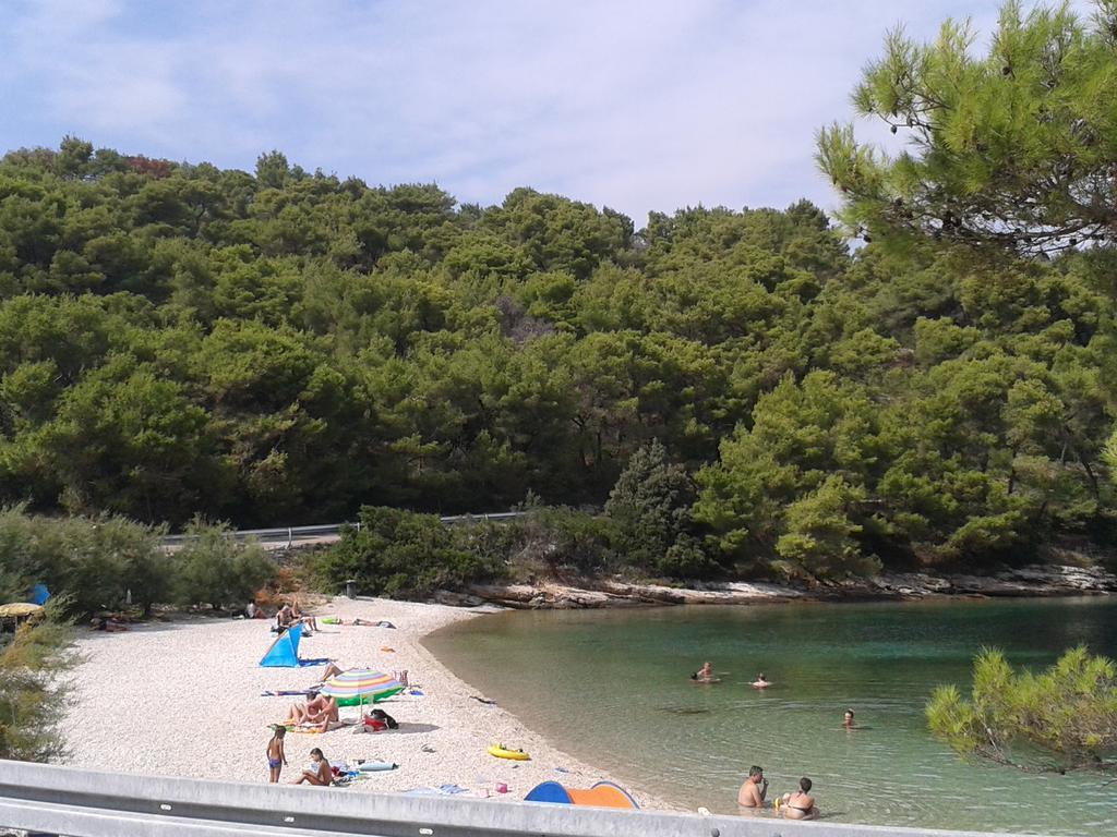 Apartment Splitska Εξωτερικό φωτογραφία