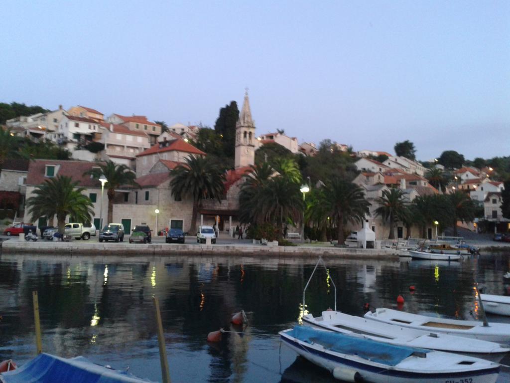 Apartment Splitska Εξωτερικό φωτογραφία