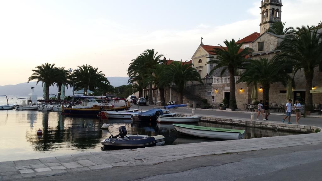 Apartment Splitska Εξωτερικό φωτογραφία