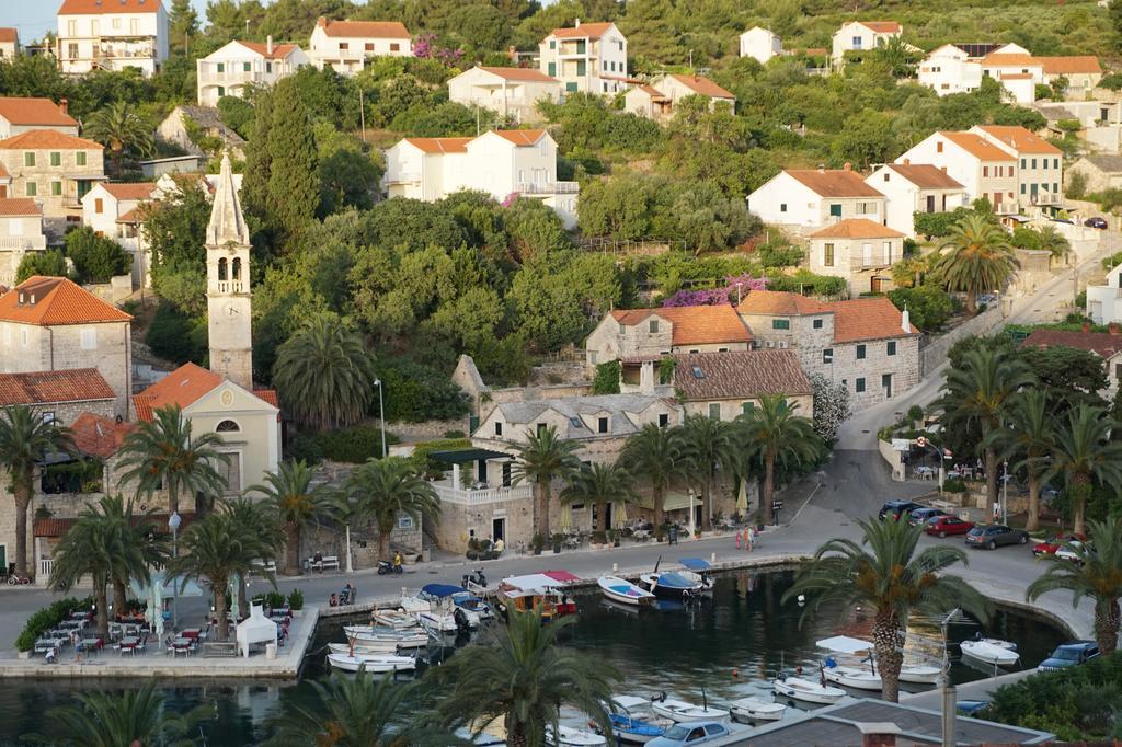Apartment Splitska Εξωτερικό φωτογραφία